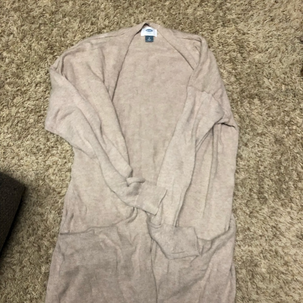 Old navy cardigan with pockets